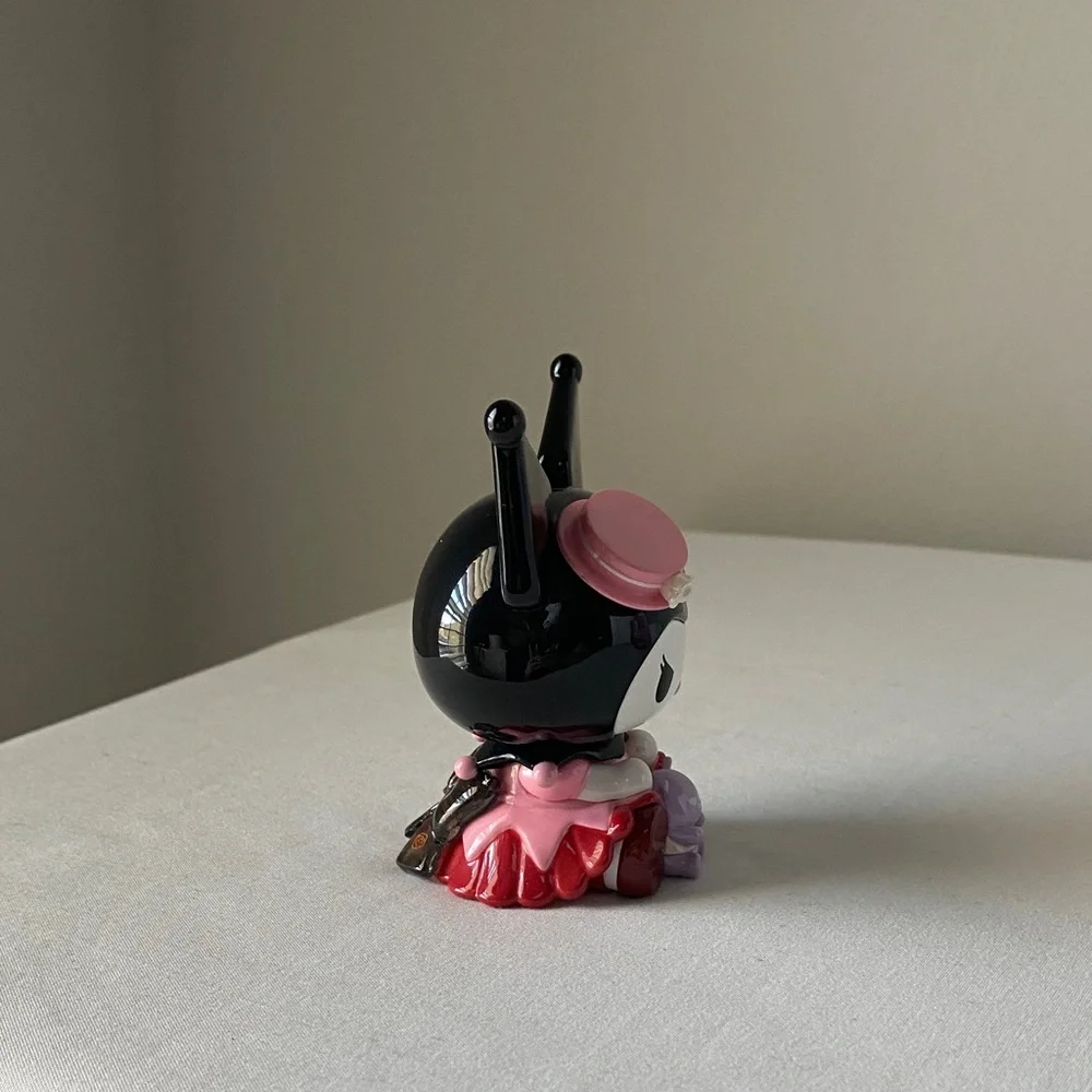 Sanrio Kuromi Rose and Earl Figure